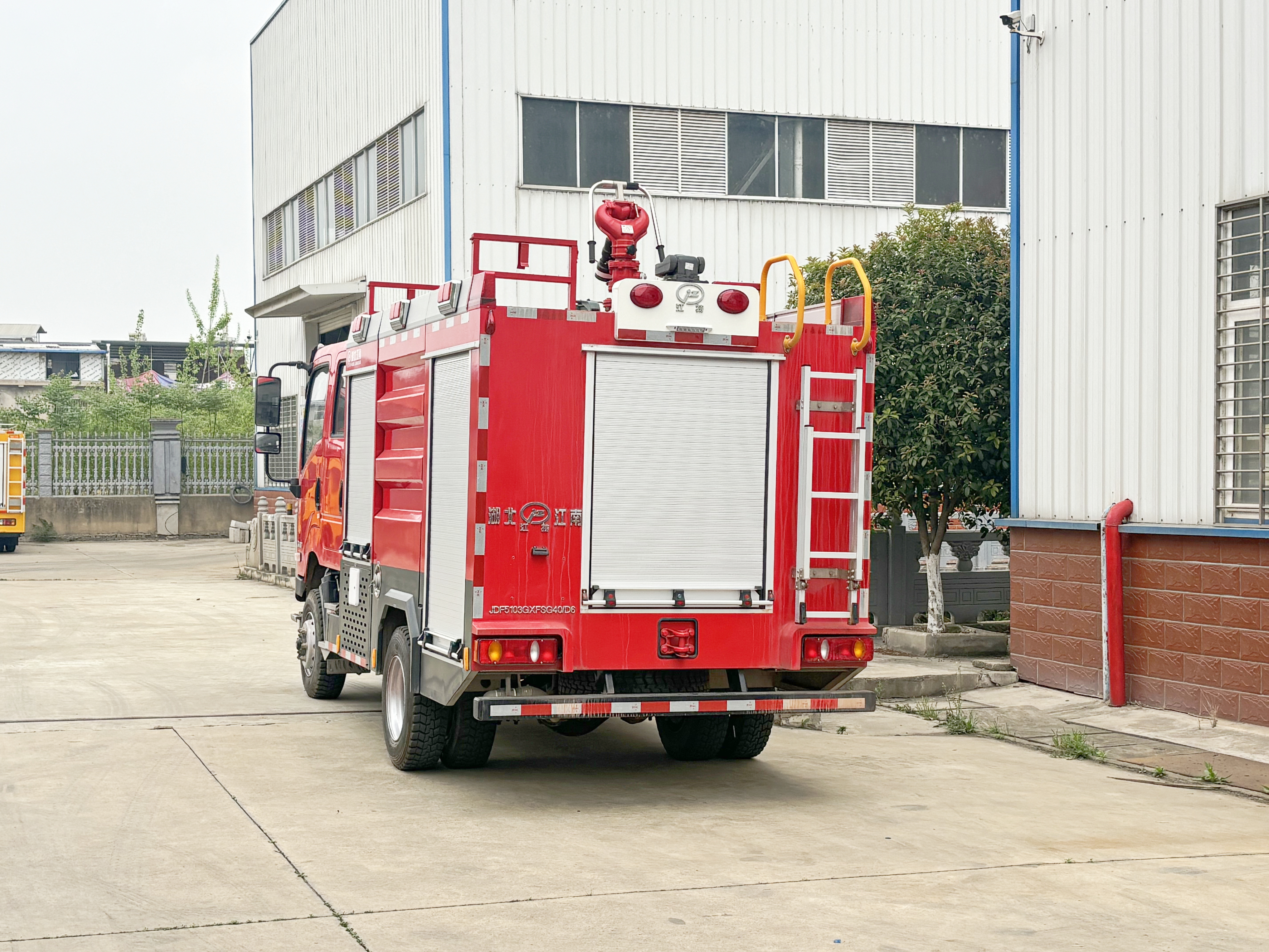 �|�L���(q��)4���p��ˮ������܇